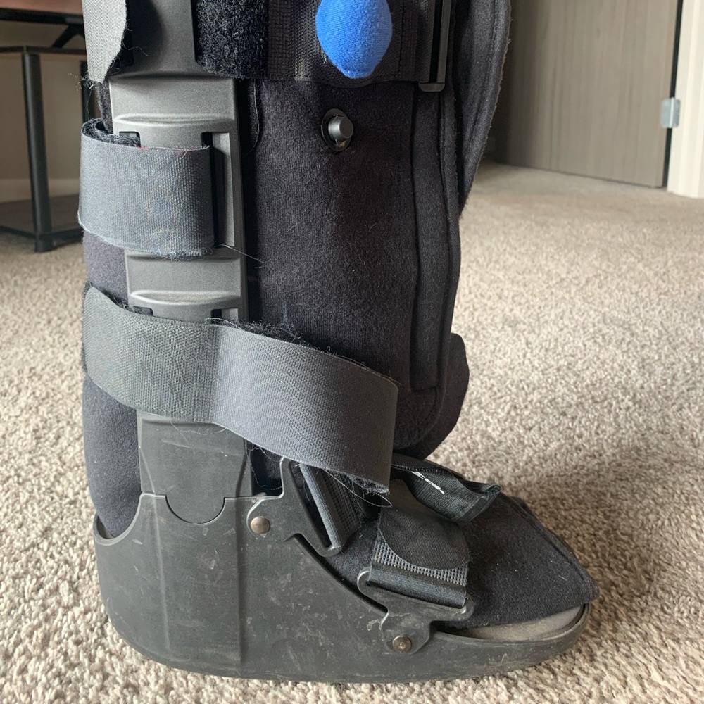 BREG walking boot - Picture 3 of 6